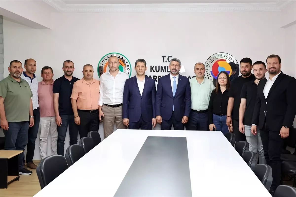 AK Parti Antalya İl Başkanı Kumluca Ticaret Borsası'nı Ziyaret Etti