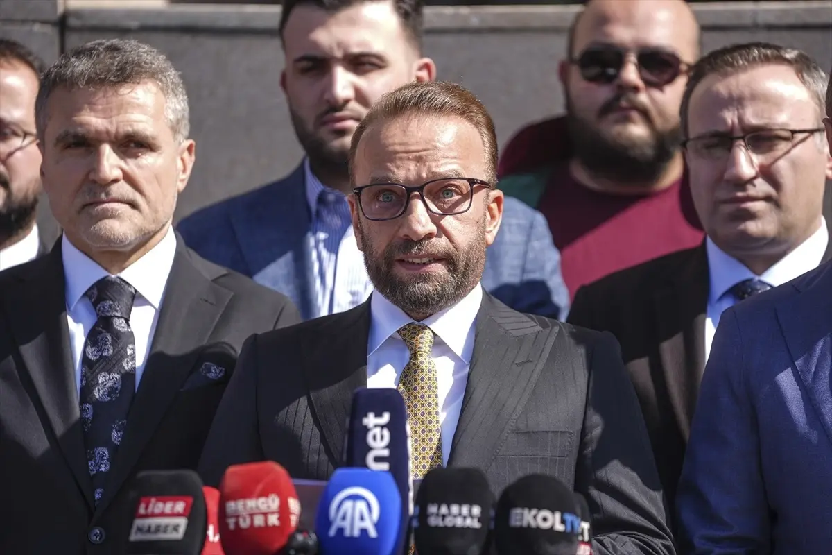 AK Parti'den Özgür Özel'e Suç Duyurusu