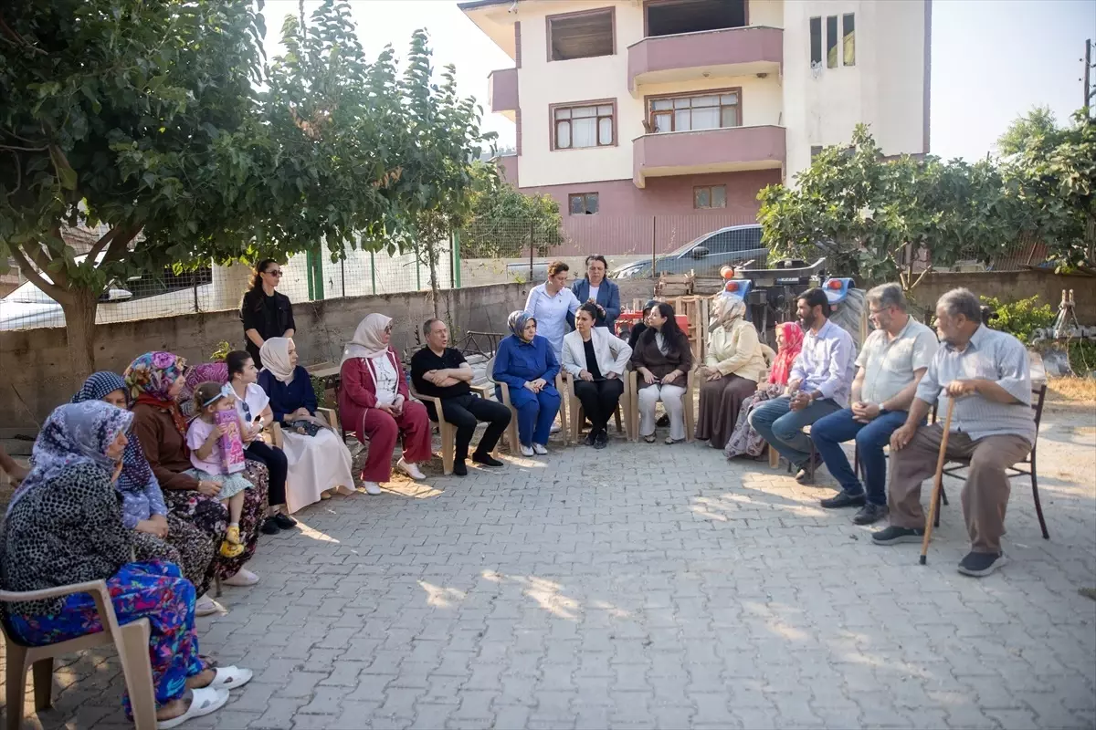 AK Parti Kadın Kolları Başkanı Ercan, Geyve'deki Yangın Sonrası Mahalle Sakinleriyle Buluştu