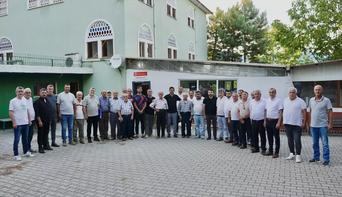 AK Parti Milletvekilleri Köy Ziyaretlerine Devam Ediyor