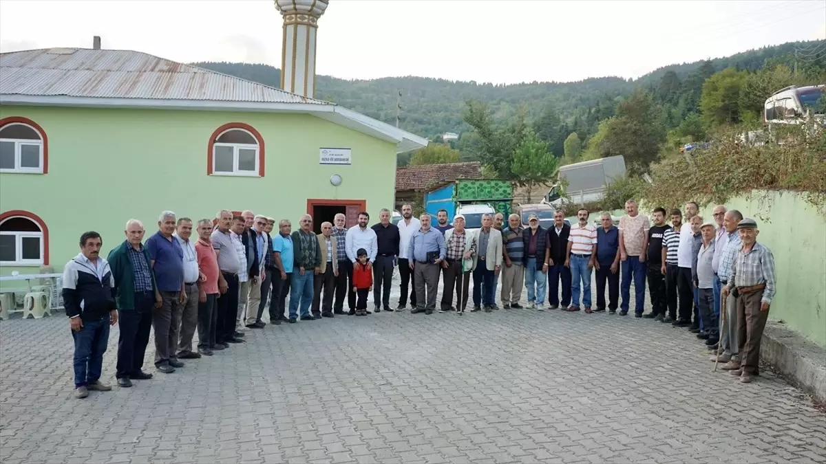 AK Parti Milletvekilleri Eflani'de Köy Ziyaretleri Gerçekleştirdi