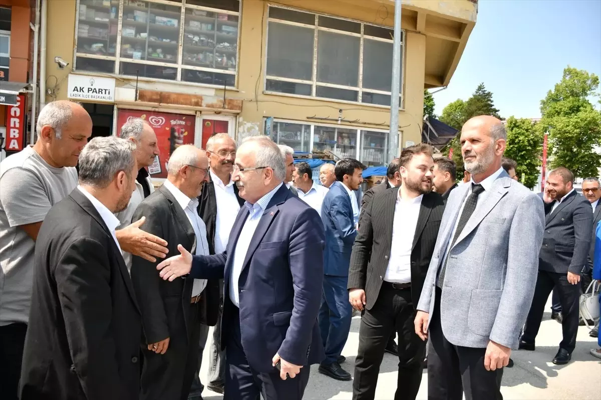 AK Parti Ladik'te Kurban Bayramı Bayramlaşma Programı Düzenlendi