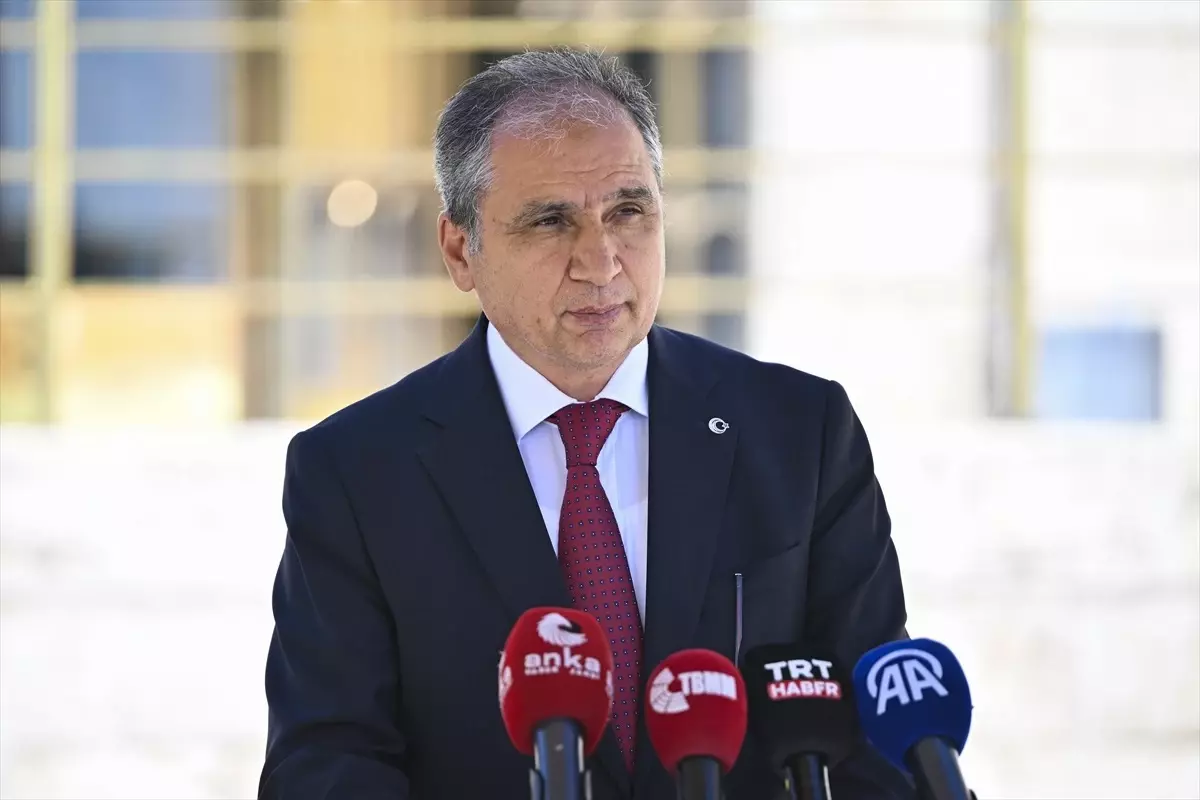 Uşak'ta İşçilerin Parti Üyeliği Zorunluluğu İddiası