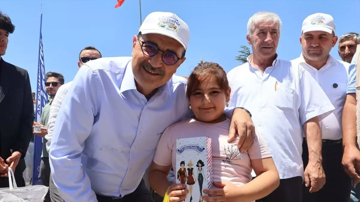Fatih Dönmez Seyitgazi'de Esnaf ve Vatandaşlarla Bir Araya Geldi