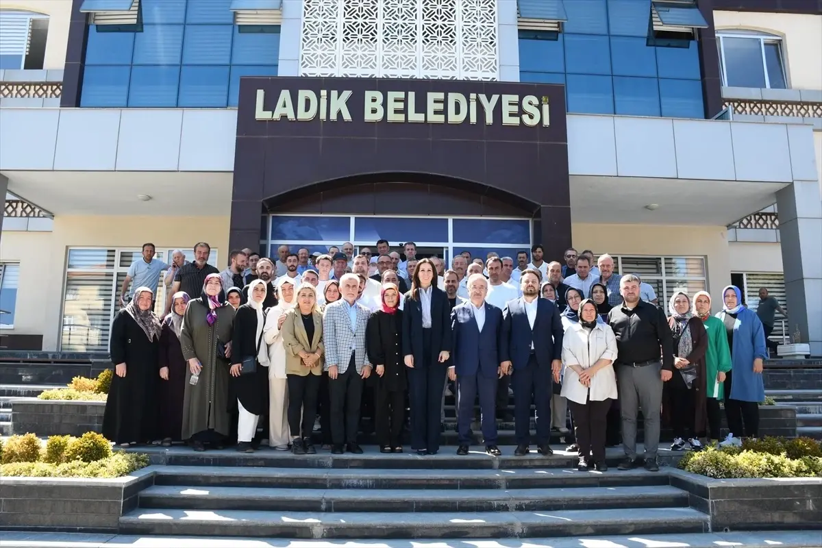 Çiğdem Karaaslan Ladik'te Danışma Toplantısı'na Katıldı