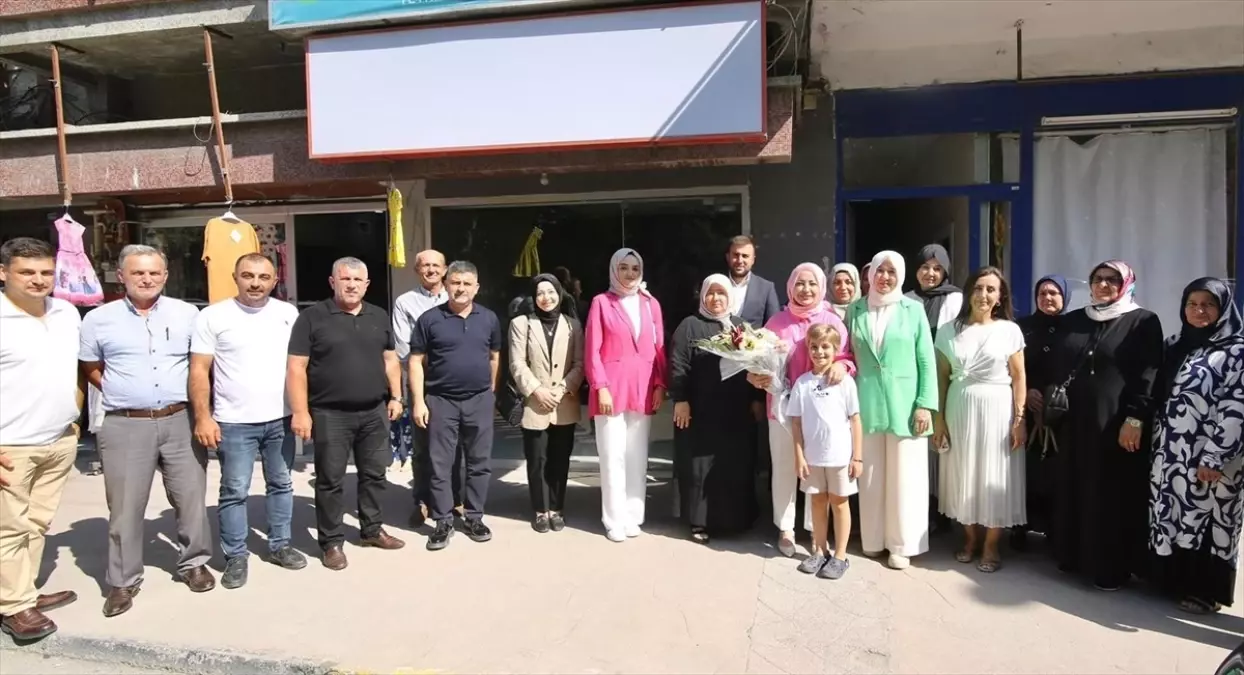 Çiğdem Erdoğan, Partililerle Bir Araya Geldi