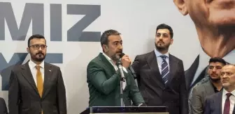 AK Parti teşkilatları Genel Merkez'de bayramlaştı