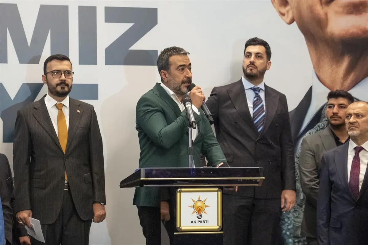 AK Parti teşkilatları Genel Merkez'de bayramlaştı