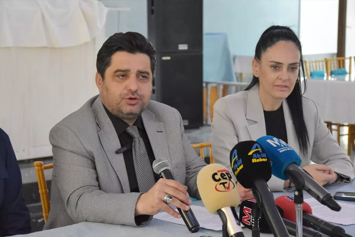 AK Parti Şehzadeler İlçe Başkanı Nalband, Belediyeyi Eleştirdi