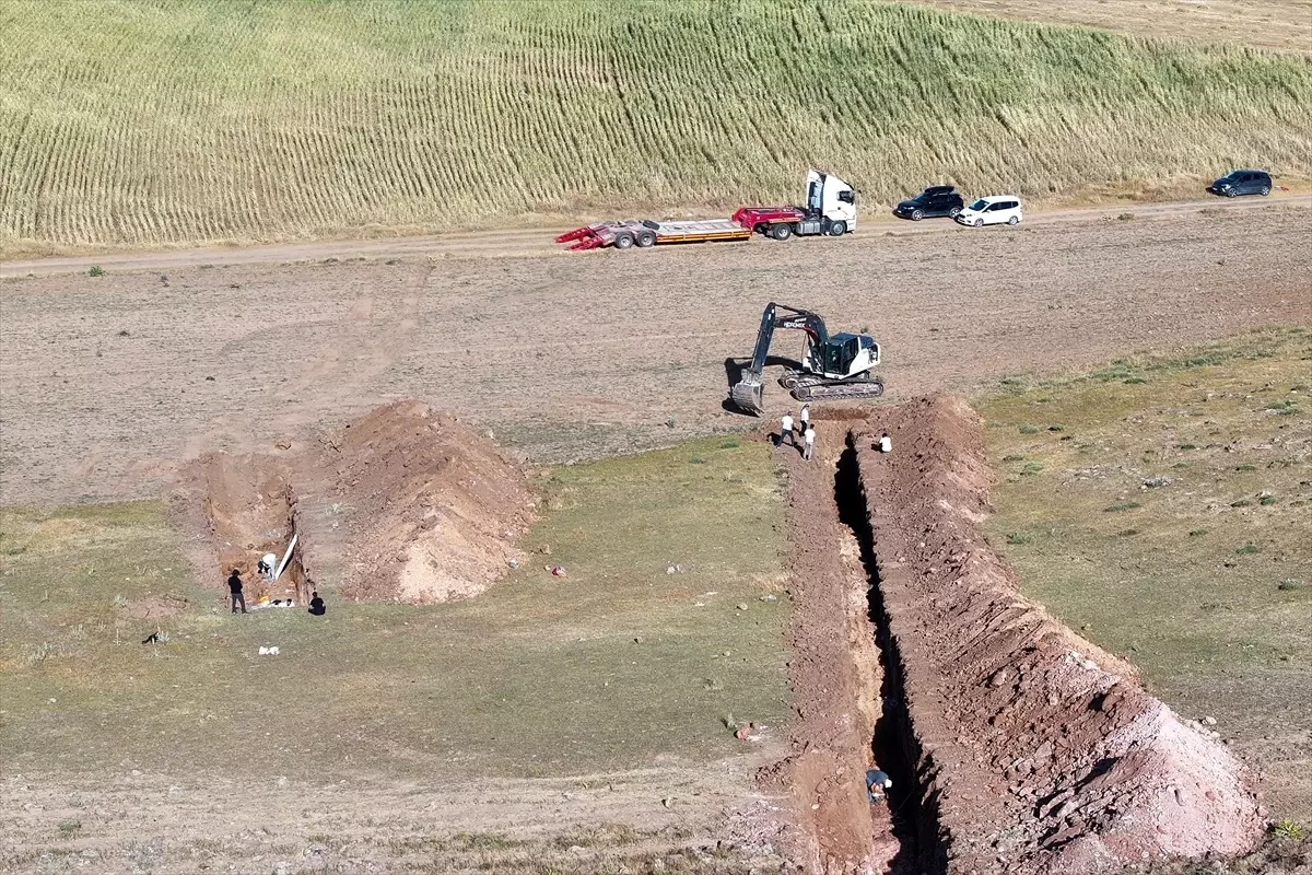 Akademisyenler kazı çalışmalarıyla Van'da deprem üretme potansiyeli olan Erciş fayını araştırıyor