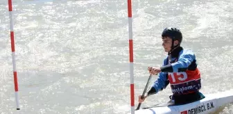 Akarsu Kano Slalom Türkiye Kupası Yarışları Erzincan'da Başladı