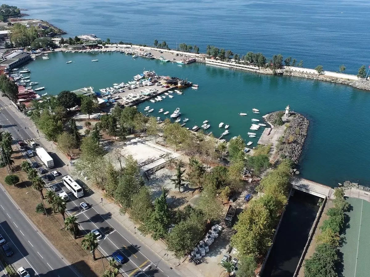 Akçaabat'ta Sahil Park Yenileniyor