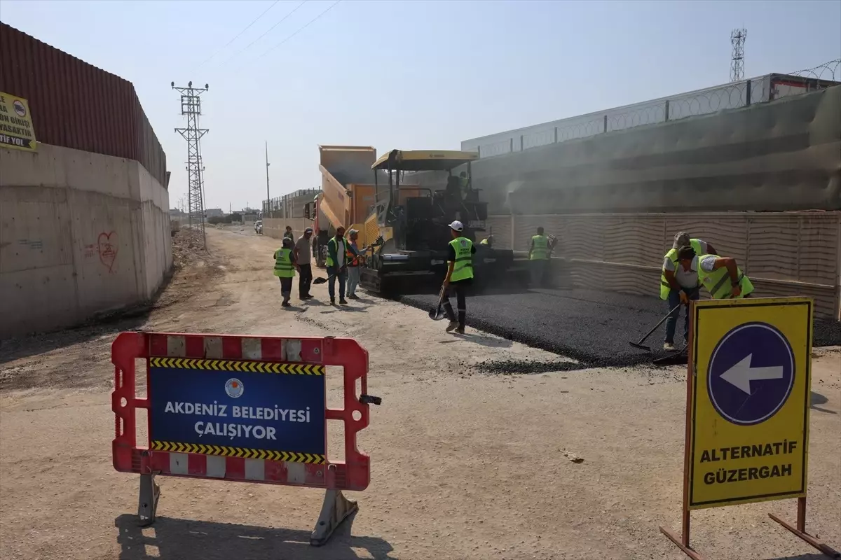 Mersin'de Asfalt Çalışmaları Devam Ediyor