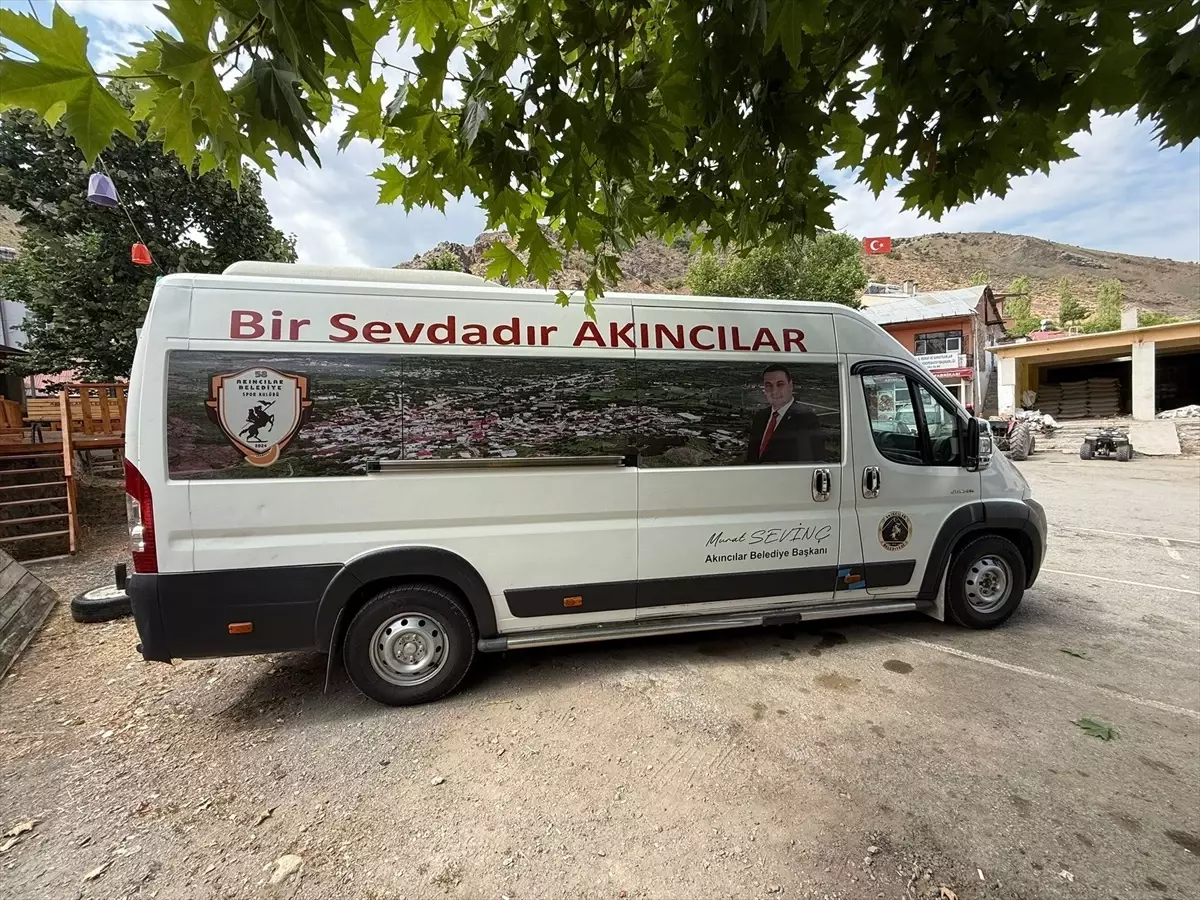 Akıncılar Belediyesi Yeni Araçlarını Tanıttı