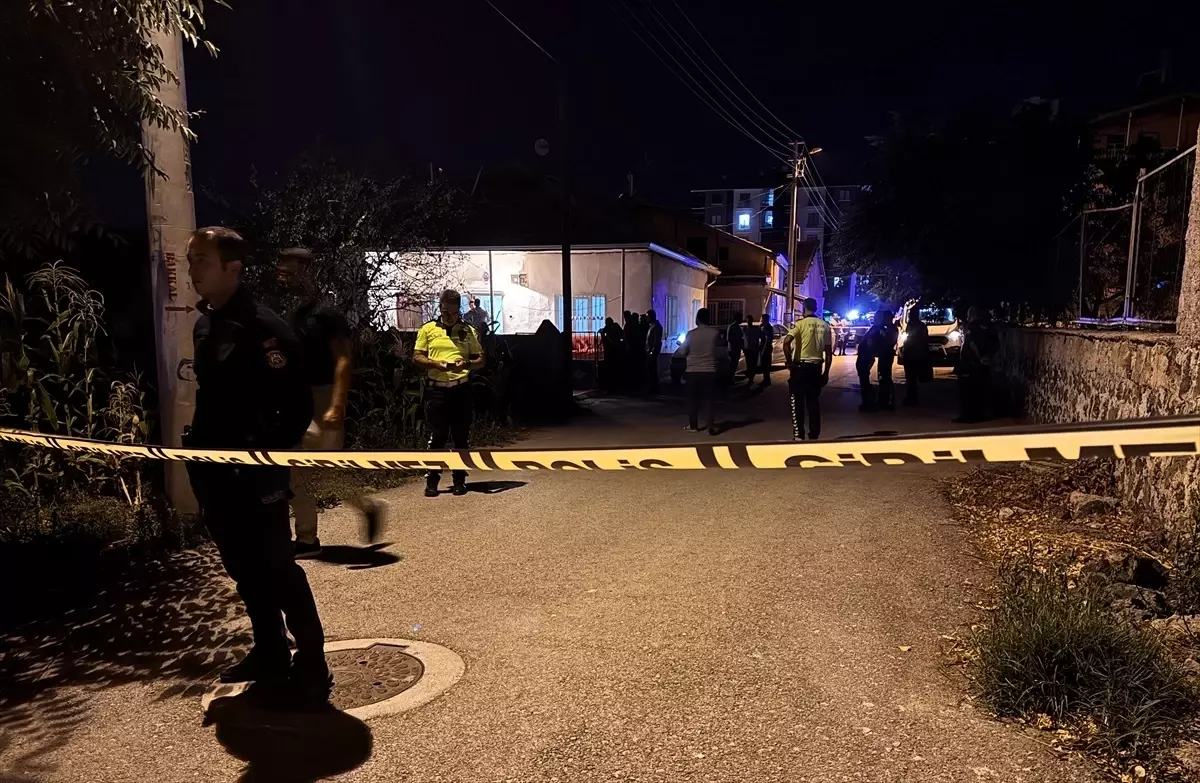 Aksaray'da Silahlı Saldırı: 1 Ölü, 2 Yaralı, Fail İntihar Girişiminde Bulundu