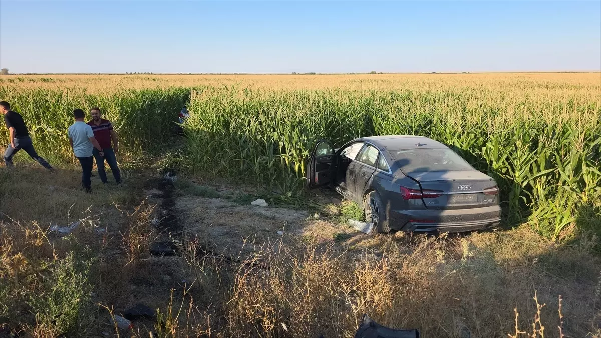 Aksaray'da İki Otomobil Çarpıştı: 7 Yaralı