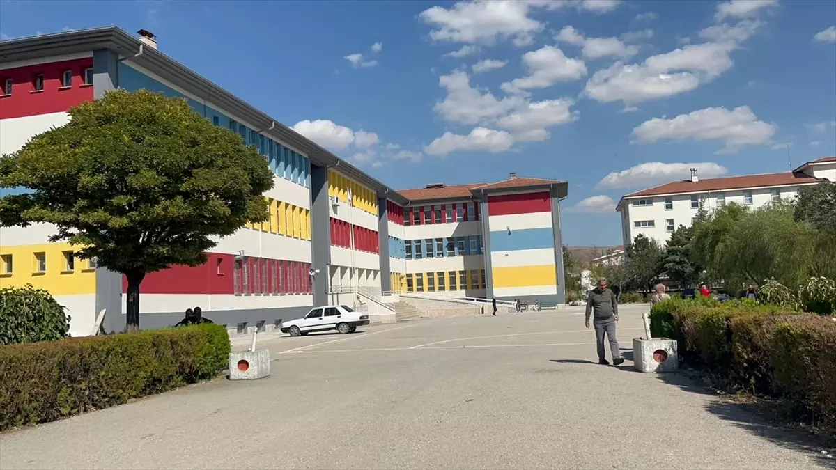Aksaray'da Okul Müdürü Darp Edildi
