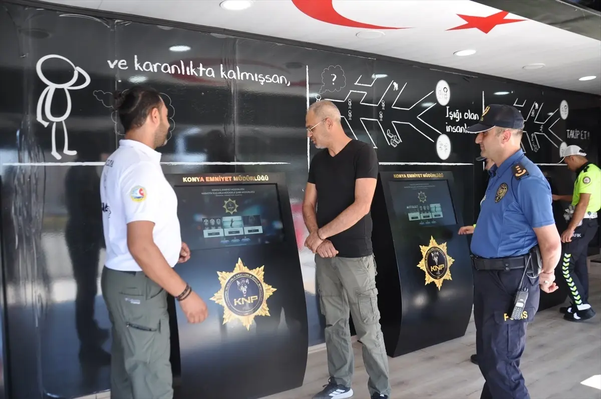 Narkotik Tırı Akşehir'de Vatandaşları Bilgilendirdi