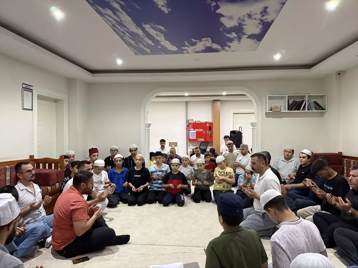 Alaçam'da şehitler için dua edildi