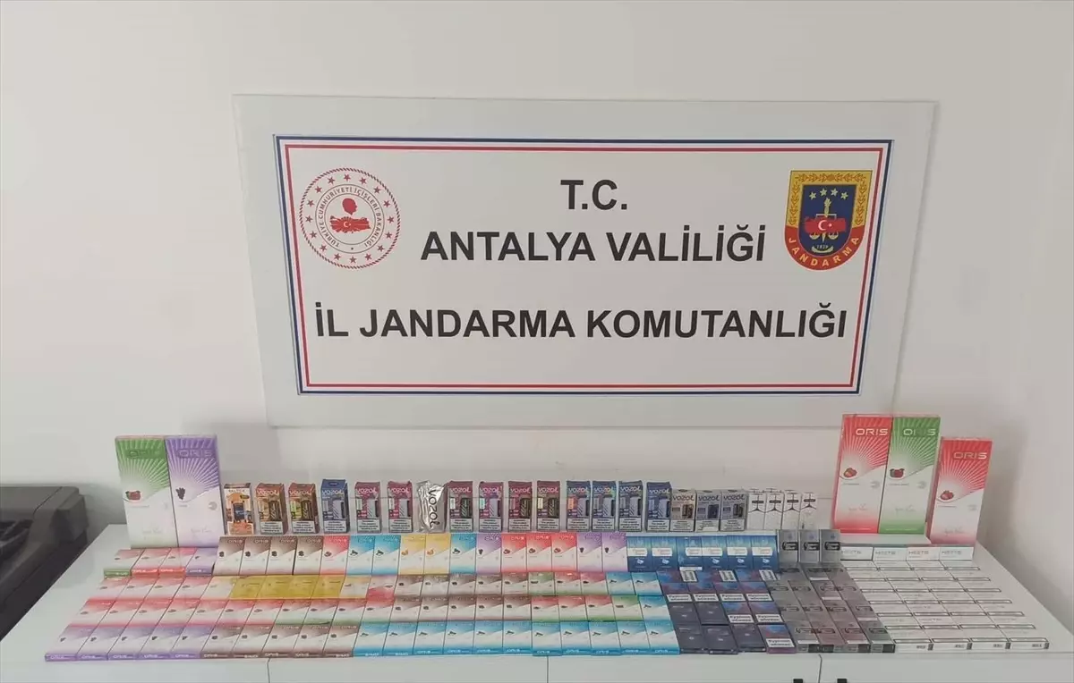 Alanya'da Kaçak Ürün Operasyonu: Elektronik Sigaralar ve Kaçak Sigara Ele Geçirildi