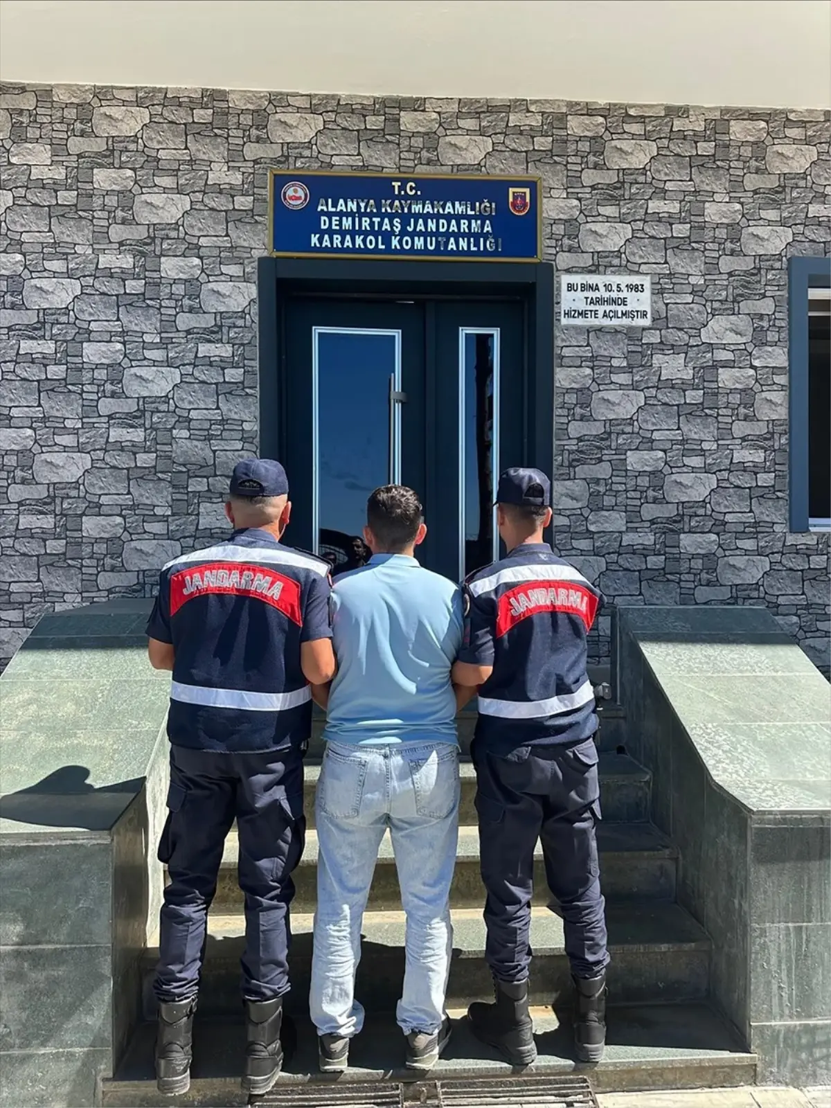 Alanya'daki Orman Yangını Kontrol Altına Alındı