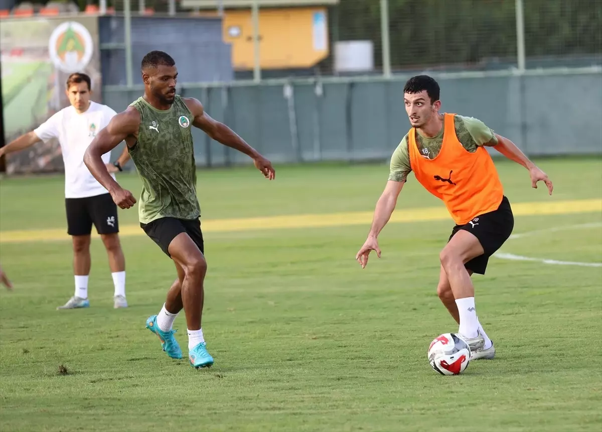 Corendon Alanyaspor Fenerbahçe Maçı Hazırlıklarına Başladı