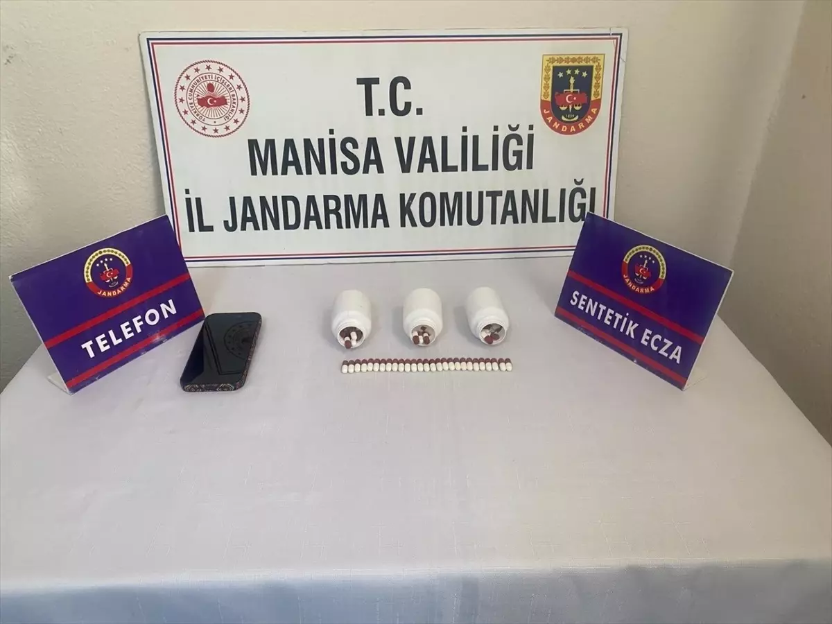 Alaşehir'de Uyuşturucu Operasyonu: 121 Hap Ele Geçirildi