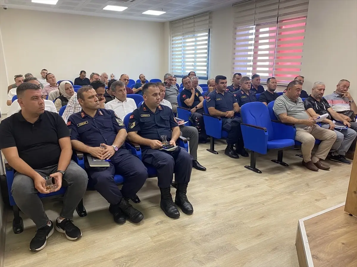 Alaşehir'de Orman Yangınları ile Mücadele Toplantısı