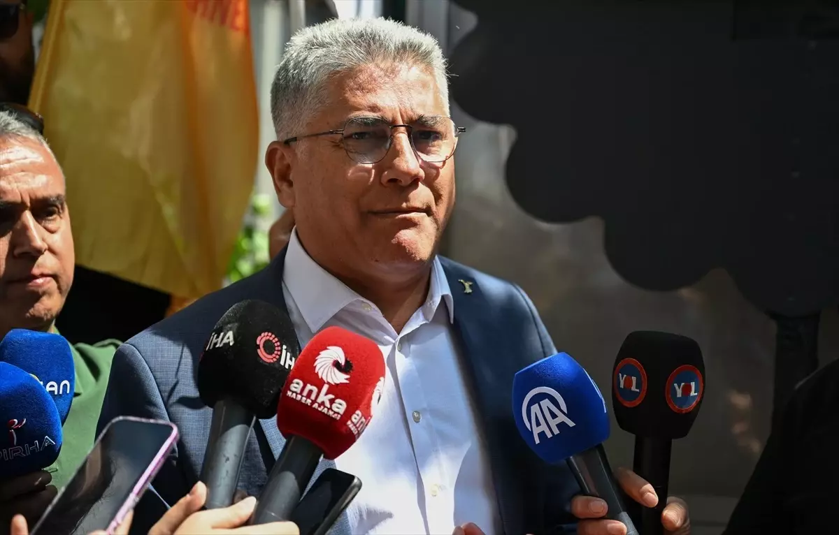 Alevi Bektaşi Federasyonu ve Pir Sultan Abdal Kültür Derneği'nden Protesto