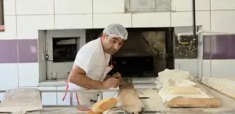 Fırıncılar Yaz Sıcaklarında Zorlu Mesai Veriyor