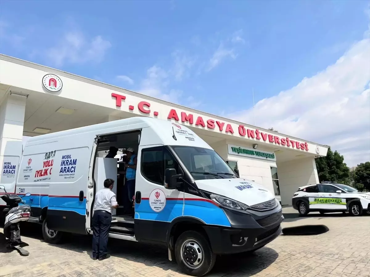 Amasya'da YKS Sınavına Giren Öğrencilere Mobil İkram