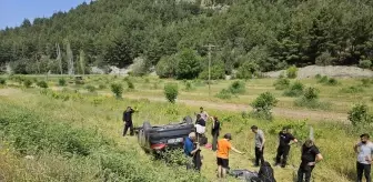 Amasya'da Otomobil Şarampole Devrildi: 4 Yaralı