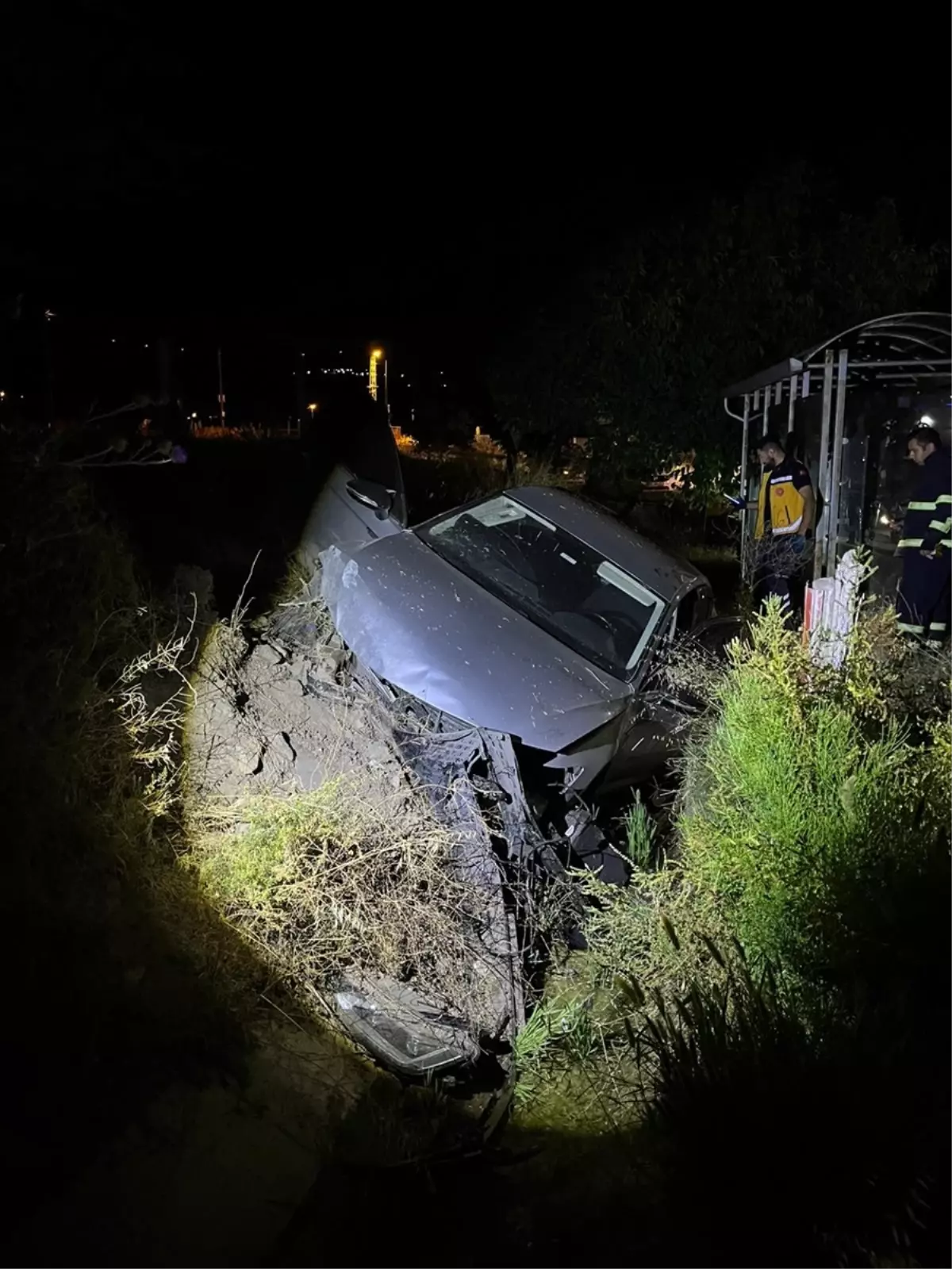 Amasya'da Su Kanalına Düşen Otomobilde 4 Yaralı