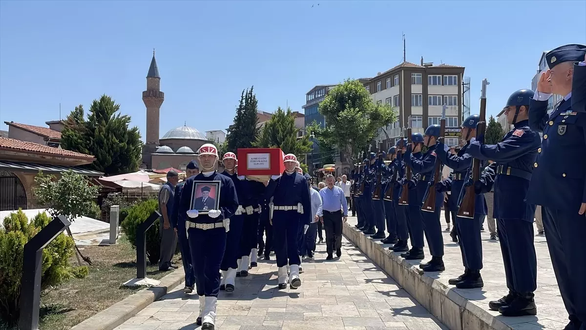 Kore Gazisi Zübeyir Köse Son Yolculuğuna Uğurlandı