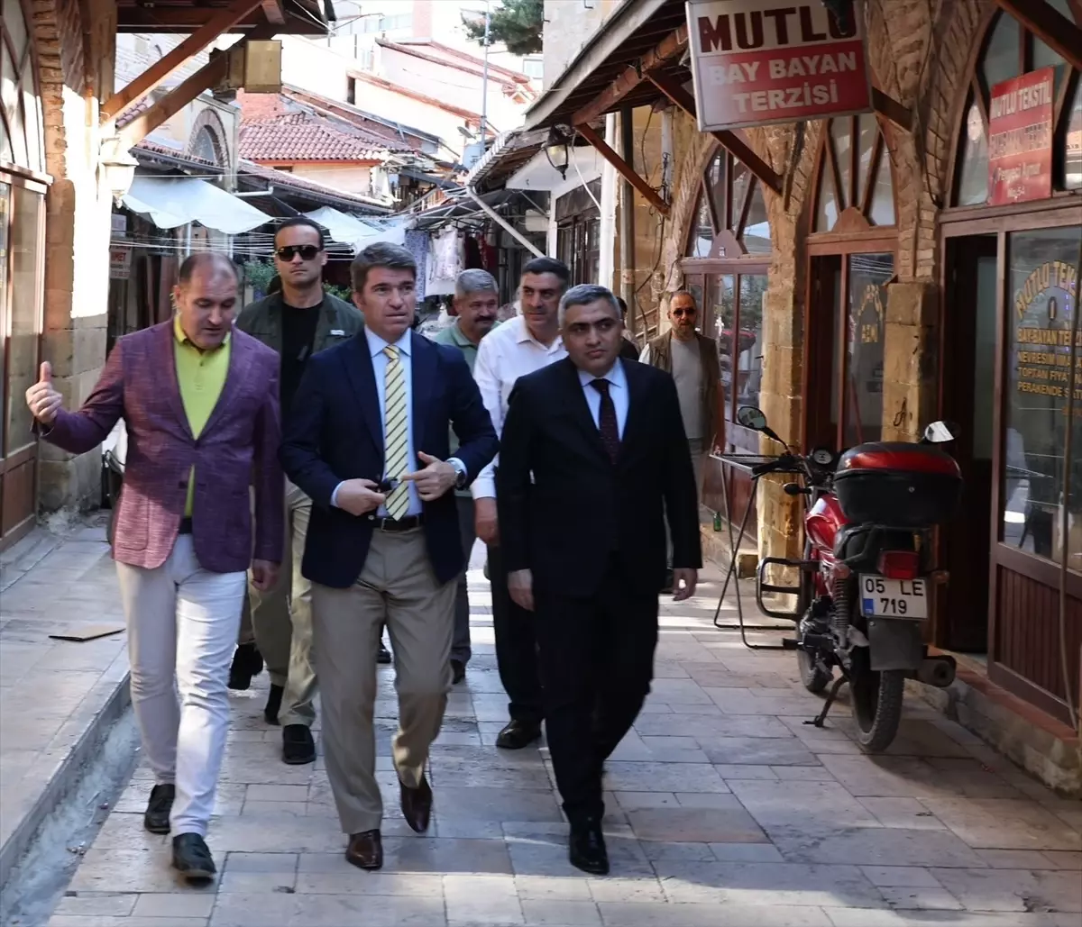 Amasya Valisi Önder Bakan, Merzifon'da Ziyaretler Gerçekleştirdi