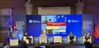 Amsterdam'da 'Dönüşen Güvenlik ve Bilgi Temelli Sınamalar Karşısında Türkiye ve NATO' paneli düzenlendi