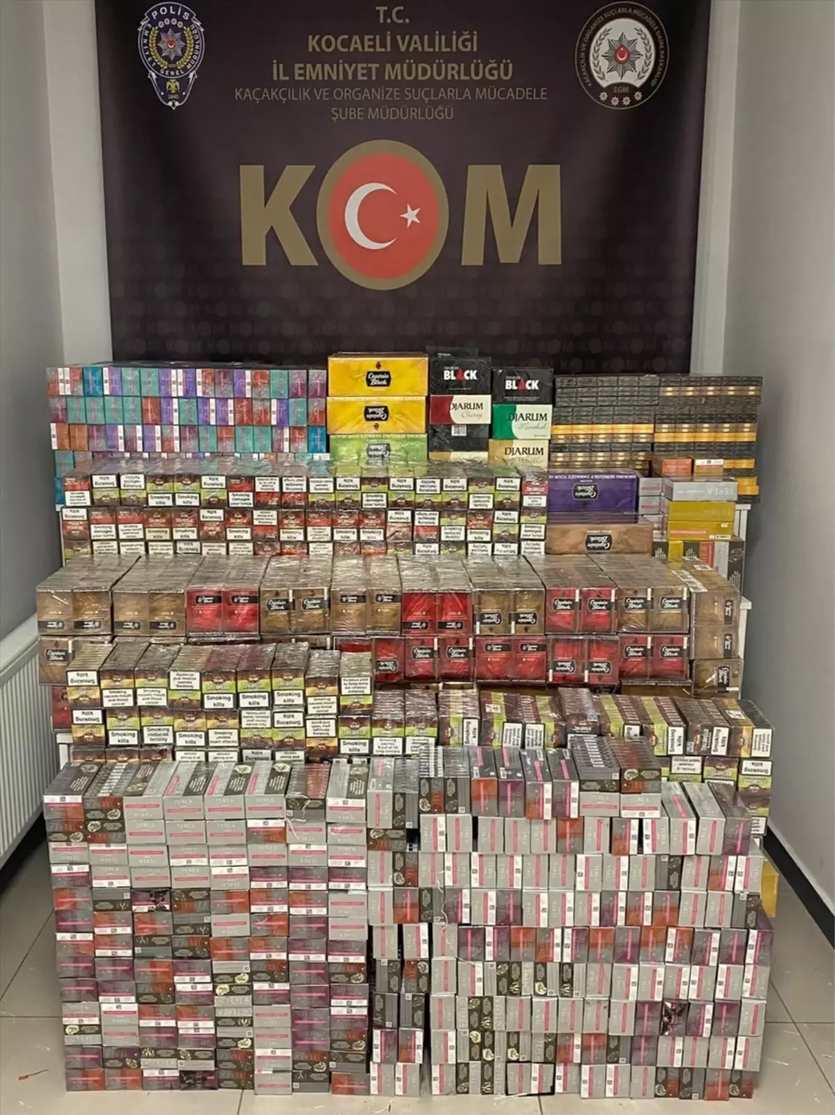 Kocaeli'de Kaçak Sigara Operasyonu: 4 Ton Tütün Ele Geçirildi