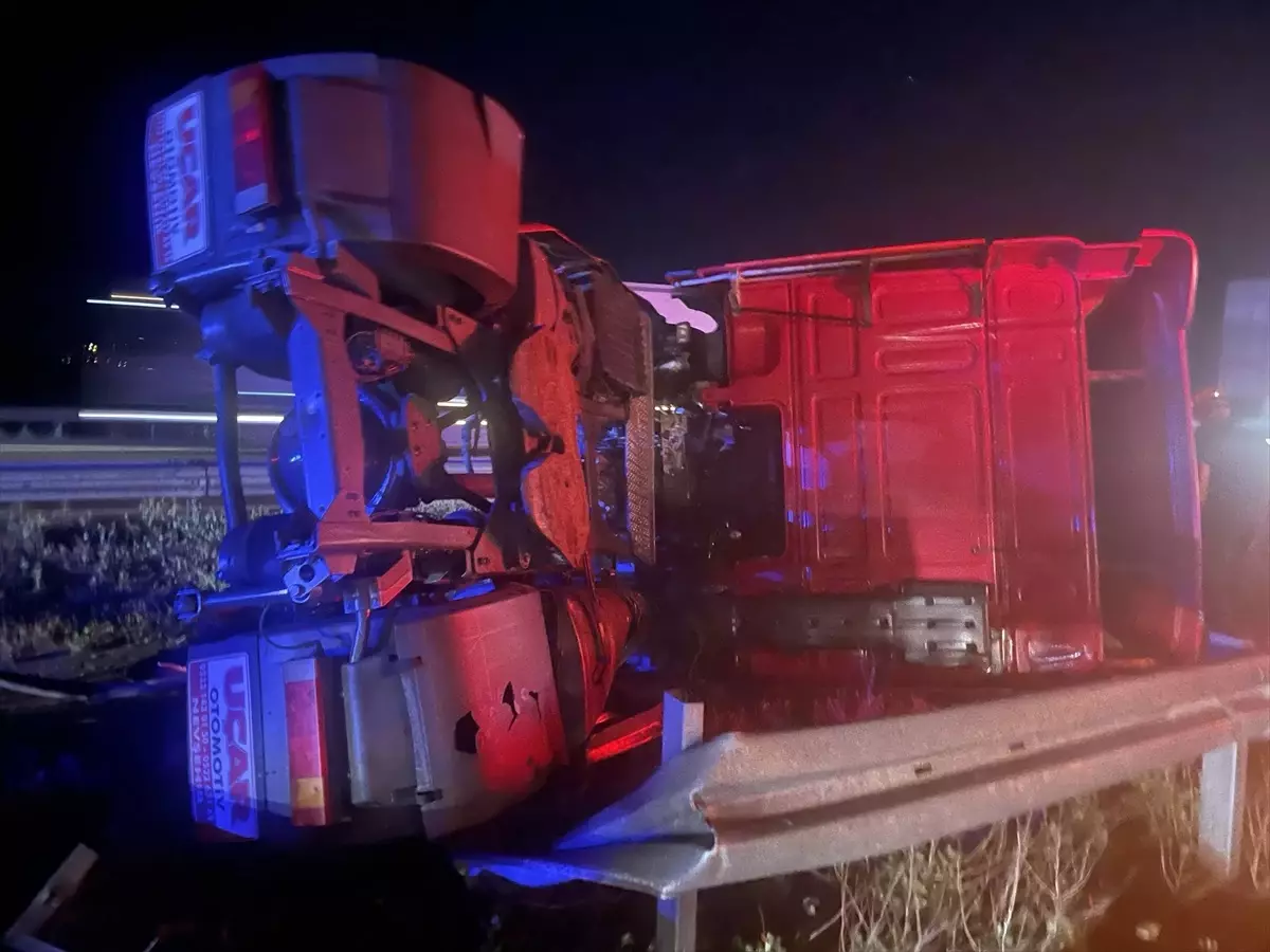 Anadolu Otoyolu'nda Trafik Kazası: 2 Yaralı