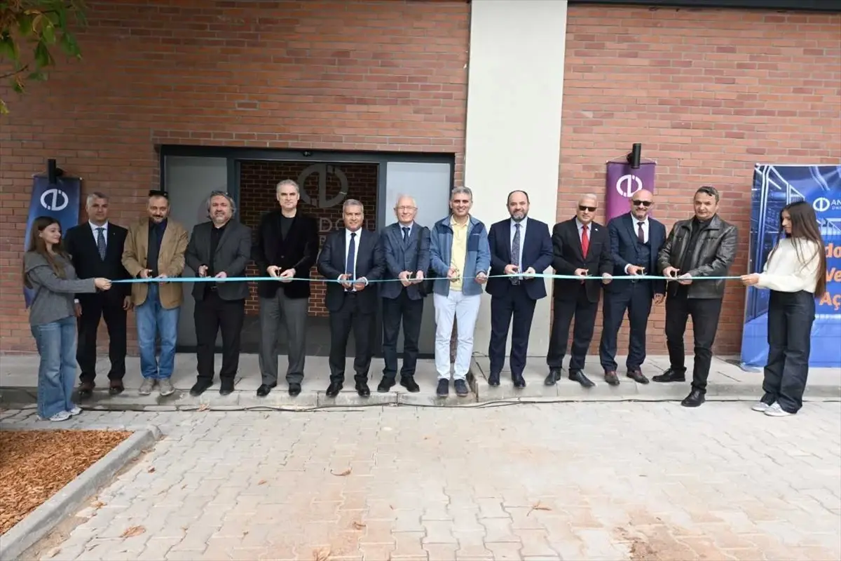 Anadolu Üniversitesi'nde Yapay Zeka Destekli Veri Merkezi Açıldı