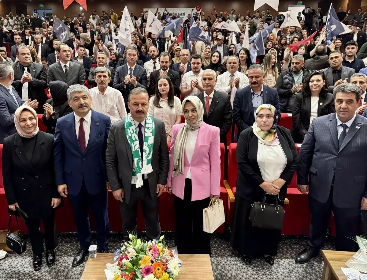Anahtar Parti Genel Başkanı Yavuz Ağıralioğlu Kırşehir'de Vatandaşlarla Buluştu