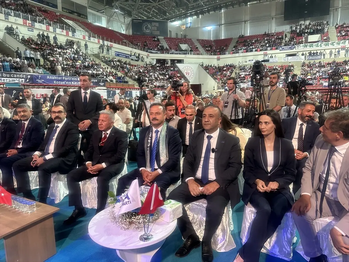 Anahtar Parti Genel Başkanı Yavuz Ağıralioğlu Konya'da Halk Buluşması Düzenledi
