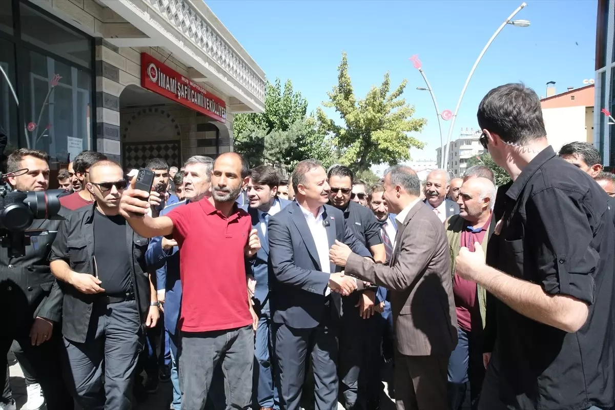 Yavuz Ağıralioğlu Muş'ta Esnaflarla Bir Araya Geldi