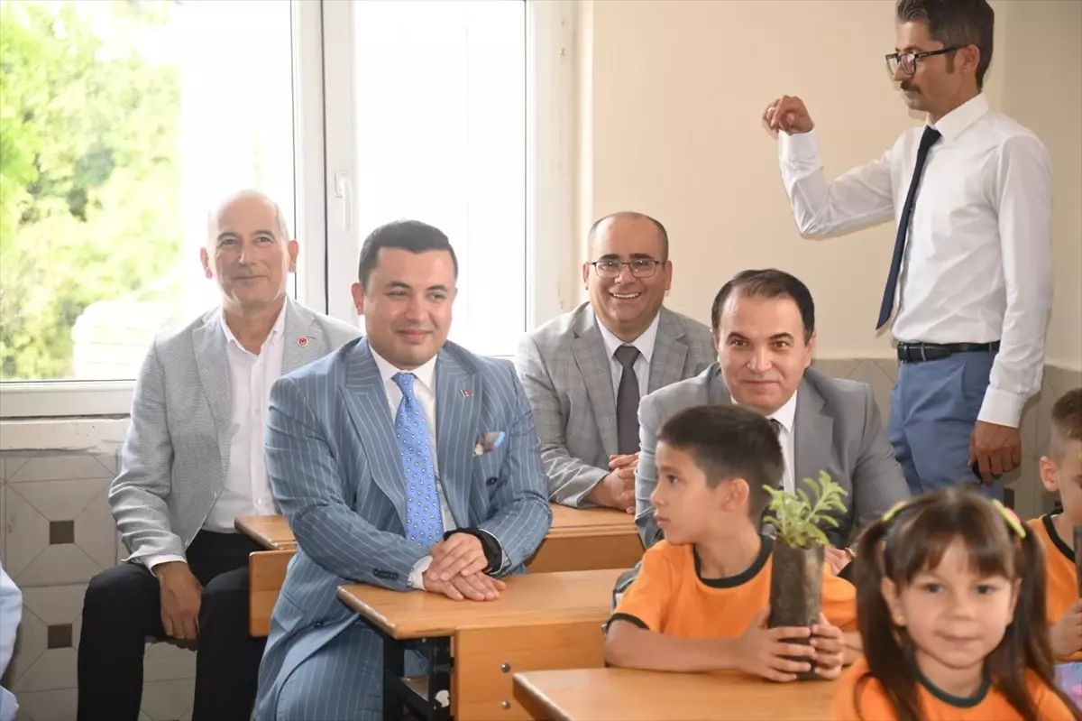 Mersin Anamur'da İlköğretim Haftası Kutlamaları