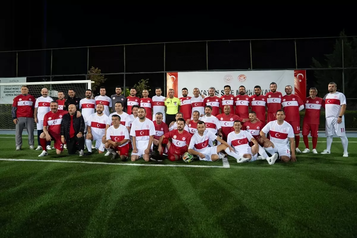 Ankara'da 19 Eylül Gaziler Günü dolayısıyla futbol müsabakası düzenlendi