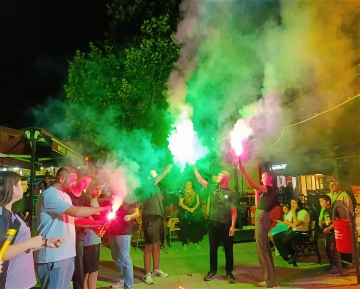 Nallıhan Spor Kulübü Etkinliği: Taraftar ve Oyuncular Buluştu