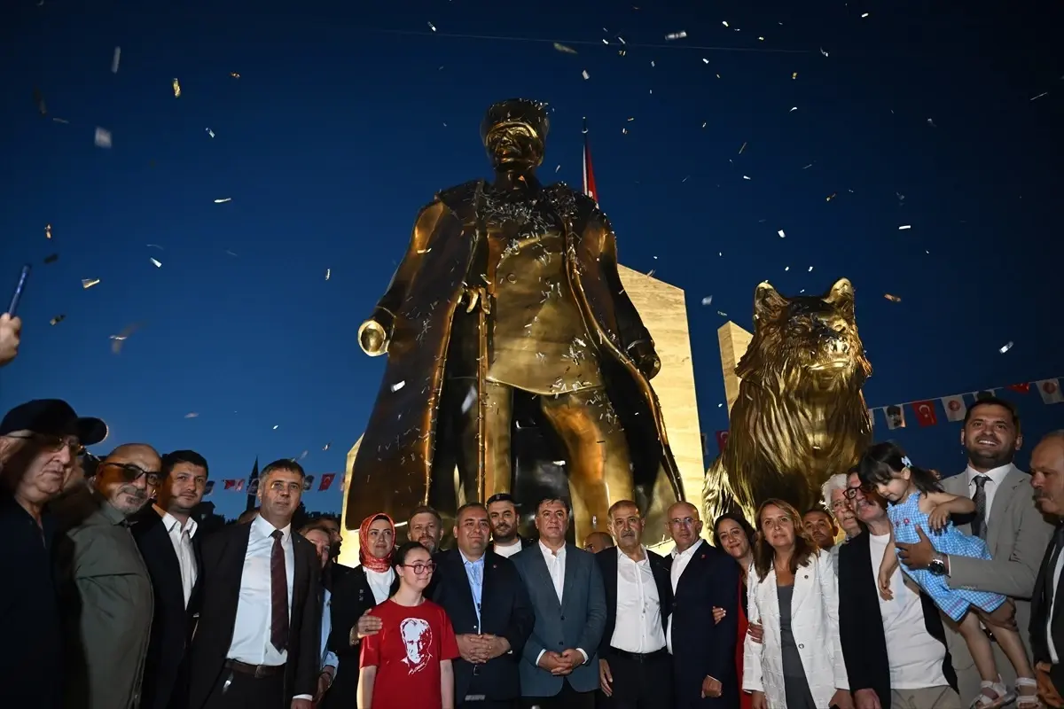 Ankara'da '30 Ağustos Zafer Anıtı' törenle açıldı