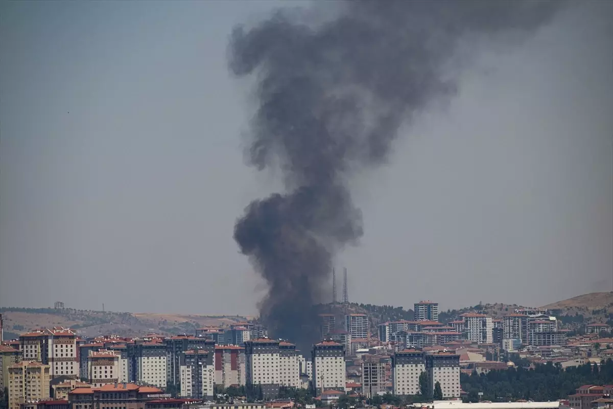 Altındağ'da Fayans Fabrikasında Yangın Kontrol Altına Alındı