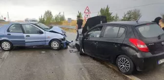 Çubuk'ta Trafik Kazası: 6 Yaralı