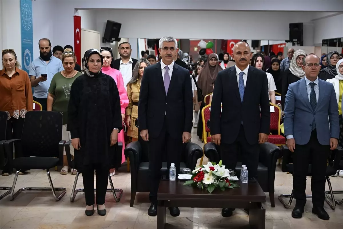 Filistinli Öğrenciler Yaz Okulu Kapanış Programını Gerçekleştirdi