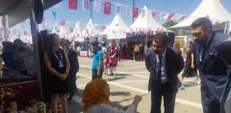 Ankara'da Hayat Boyu Öğrenme Festivali'nde İpek İğne Oyaları Tanıtıldı